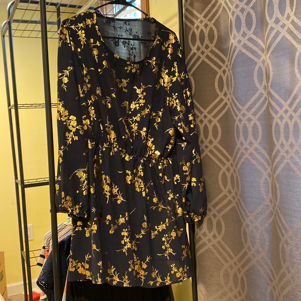 2X Nave blue and gold floral long sleeve